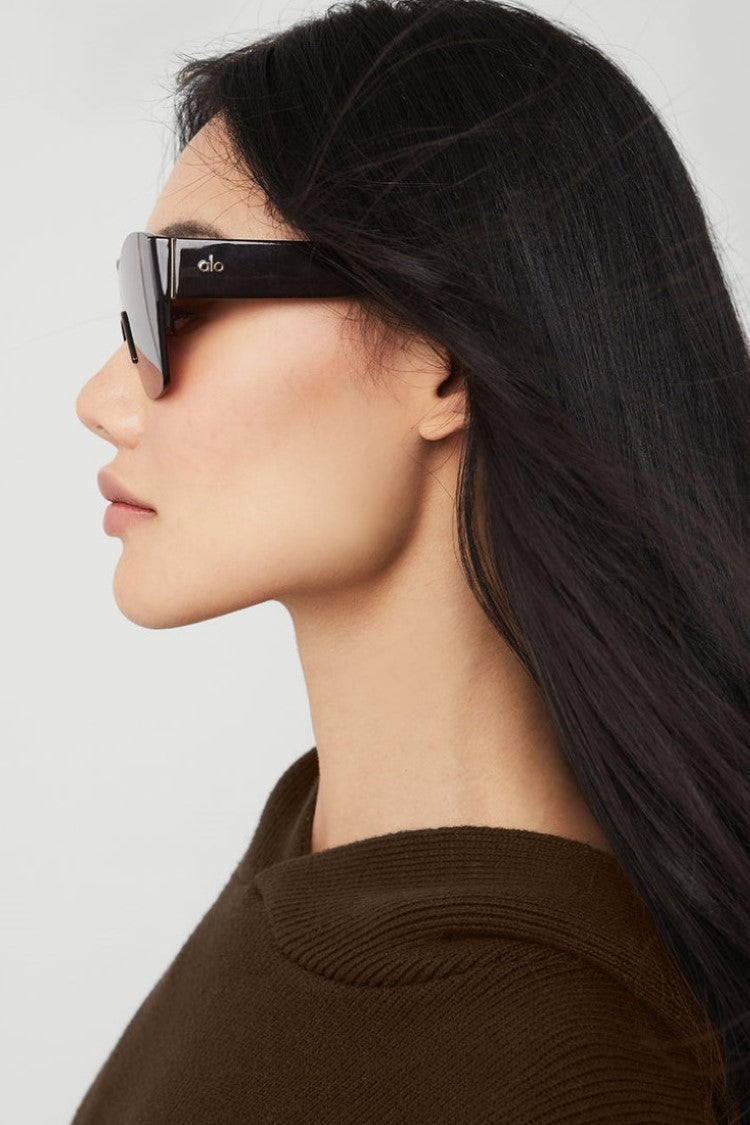 STUNNER SUNGLASSES – Alo Yoga Indonesia