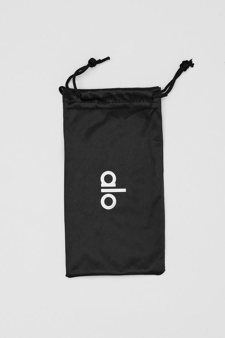 CHILL SUNGLASSES – Alo Yoga Indonesia