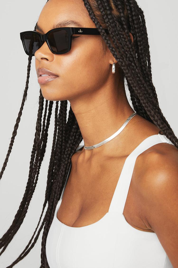 【ALO Yoga】Chill ステートメント サングラス Chill Sunglasses - Brown/Tortoise | Parallel