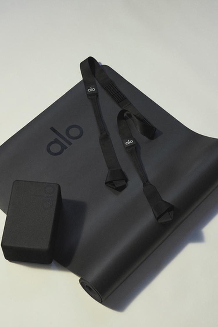 YOGA STRAP – Alo Yoga Indonesia