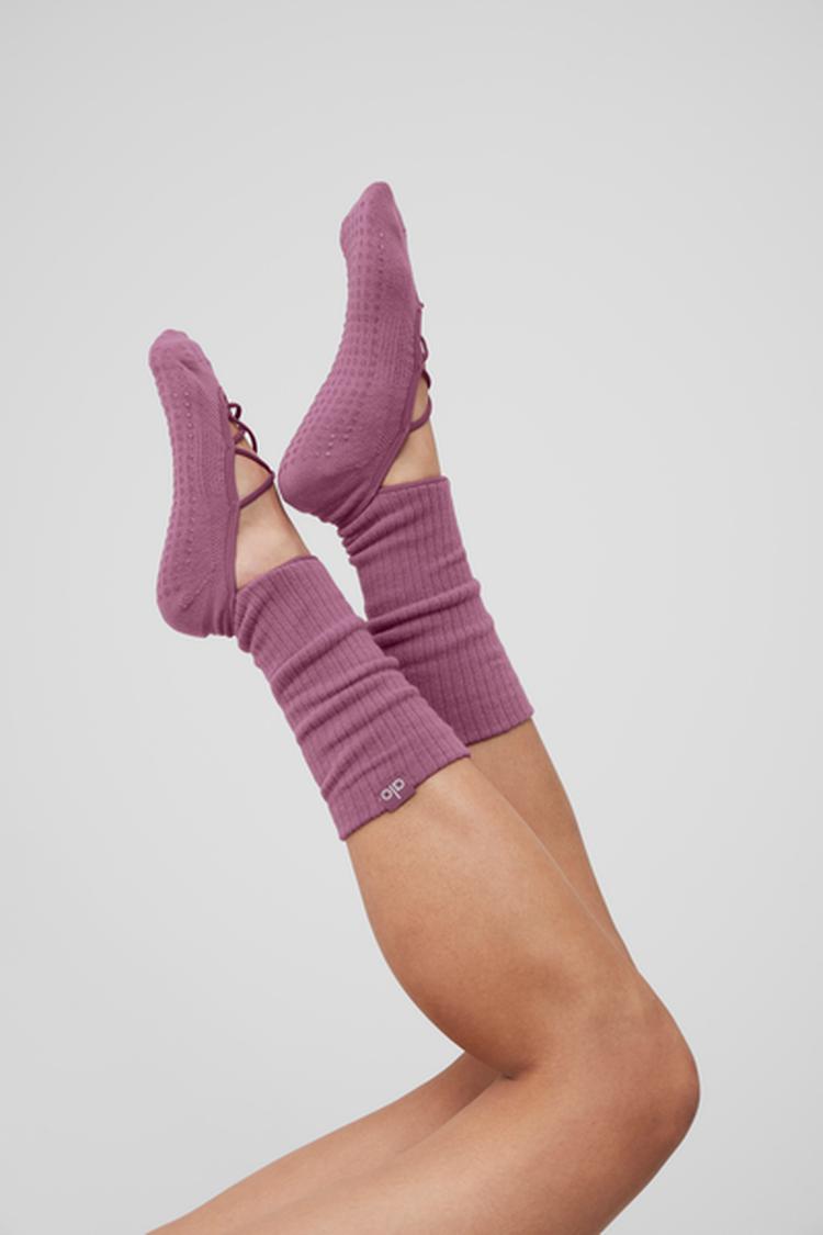 WOMEN'S STRAPPY SIREN GRIP SOCK – ALO Indonesia WOMEN'S STRAPPY SIREN GRIP SOCK – ALO Indonesia