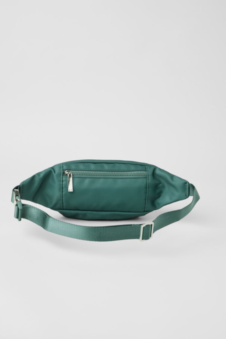EXPLORER FANNY PACK – Alo Yoga Indonesia