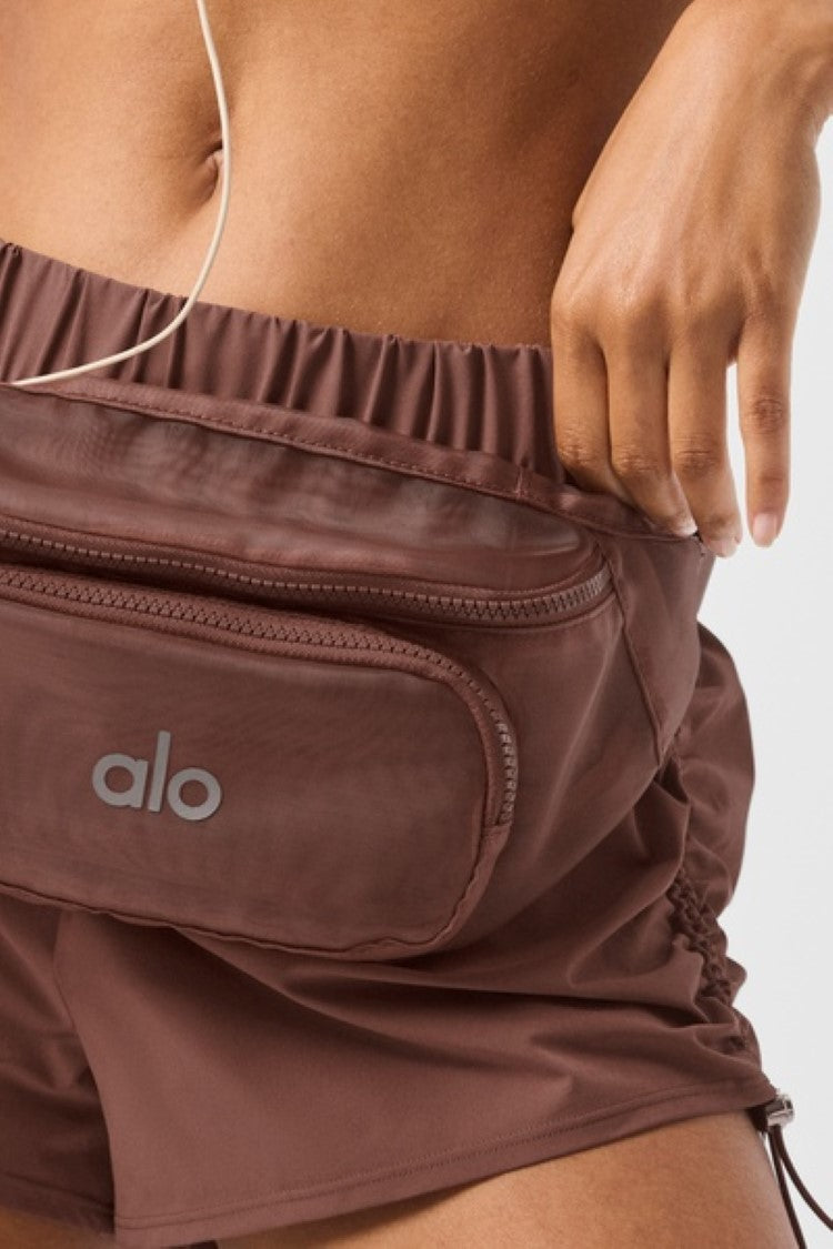 SHEER FANNY PACK – Alo Yoga Indonesia