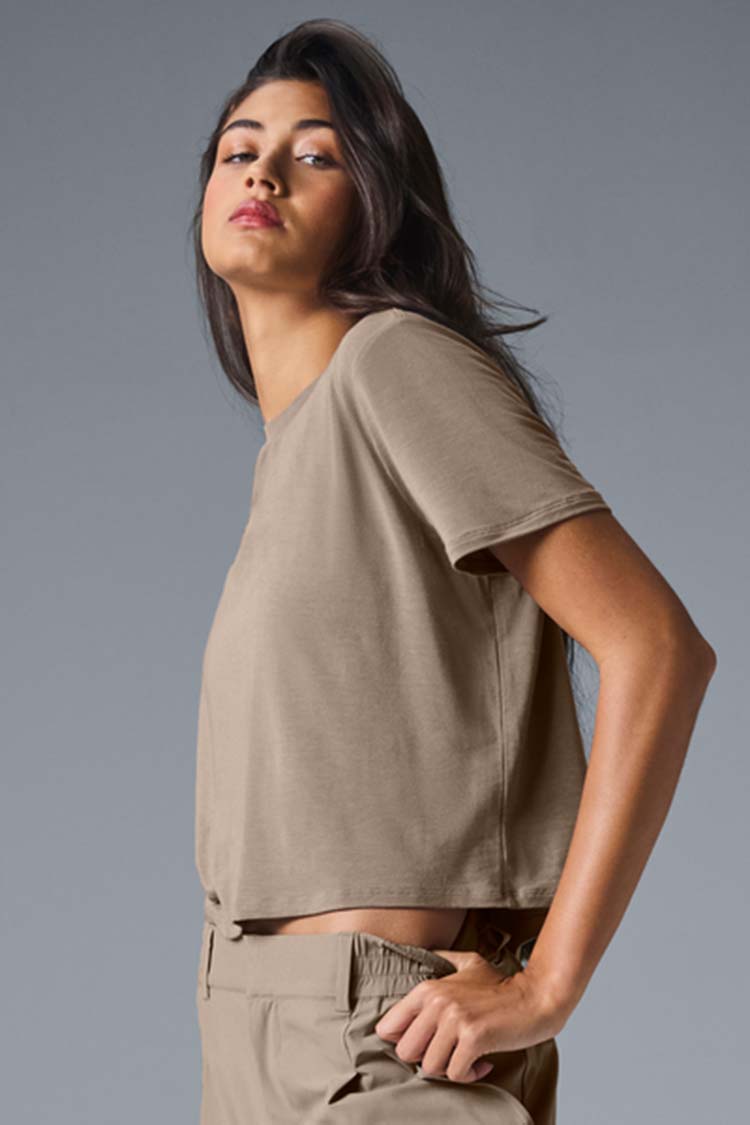 CROPPED ALL DAY SHORT SLEEVE – Alo Yoga Indonesia