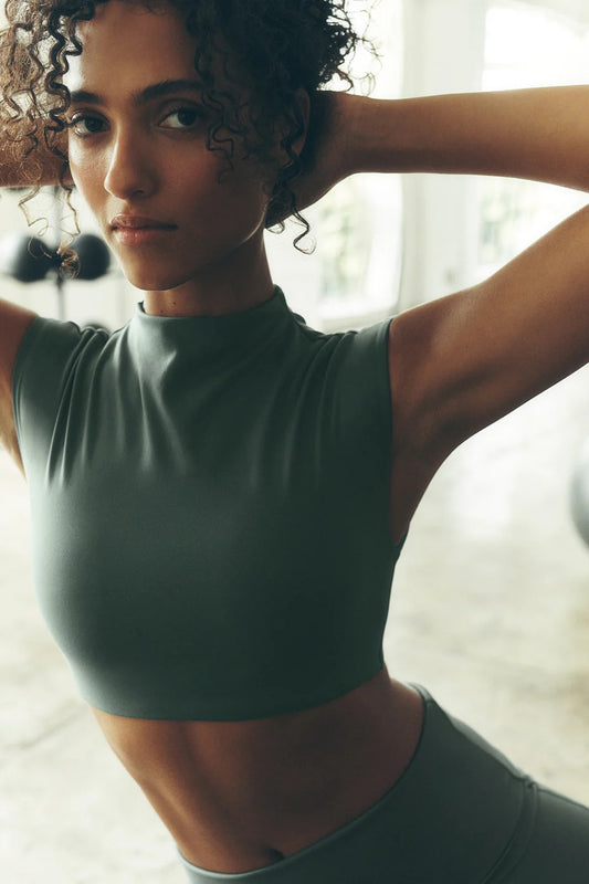 ALO SOFTSCULPT CAPPED OUT SHORT SLEEVE
