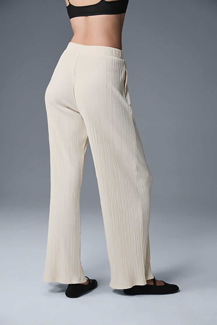ルームウェア・パジャマ [Alo Yoga] High-Waist Micro Plisse Straight Leg Pant HIGH-WAIST MICRO PLISSE STRAIGHT LEG PANT – Alo Yoga Indonesia