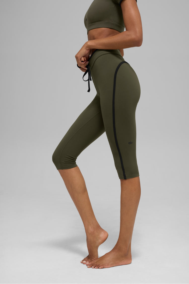 alo YOGA ハイウエスト AIR BRUSH カプリ AIRBRUSH HIGH-WAIST RACE