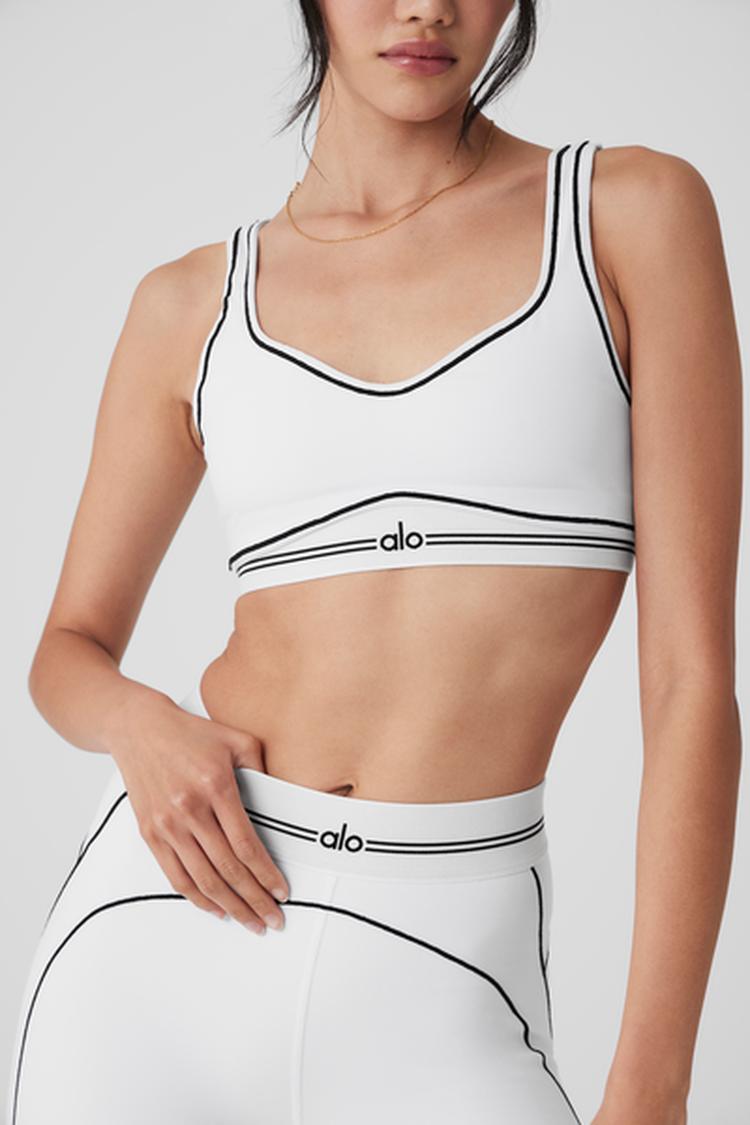 AIRBRUSH HEART THROB BRA – Alo Yoga Indonesia