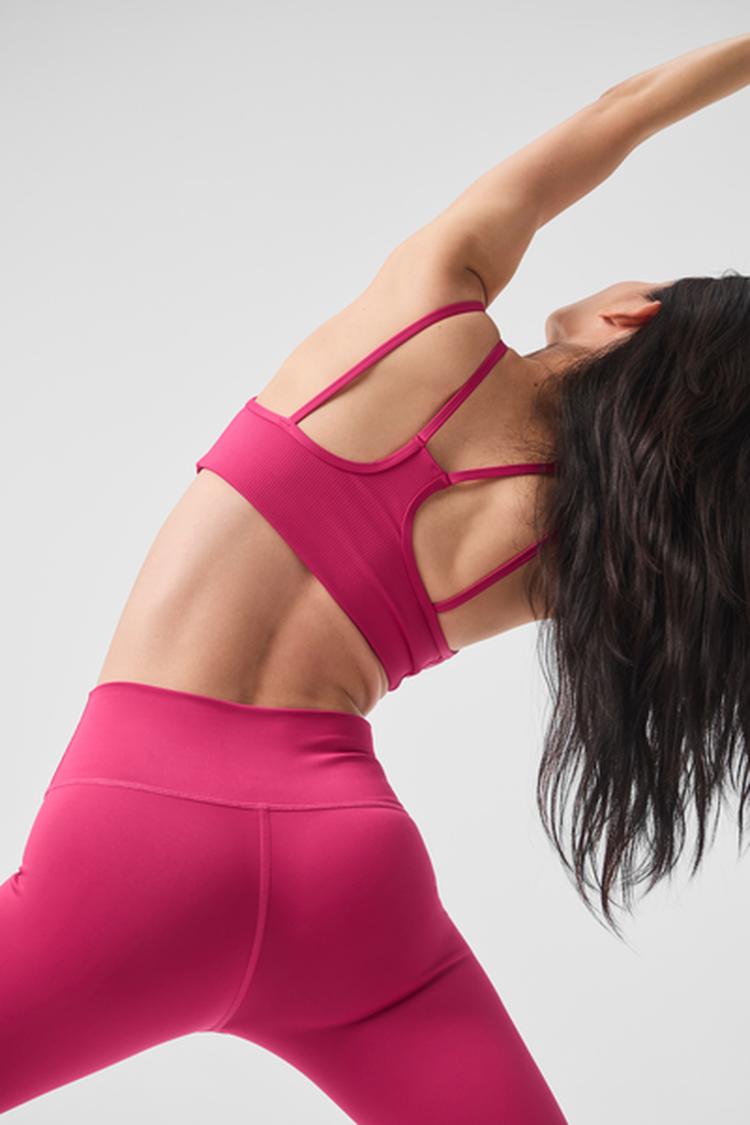 AIRLIFT RIBBED JUMP START V-NECK BRA – Alo Yoga Indonesia